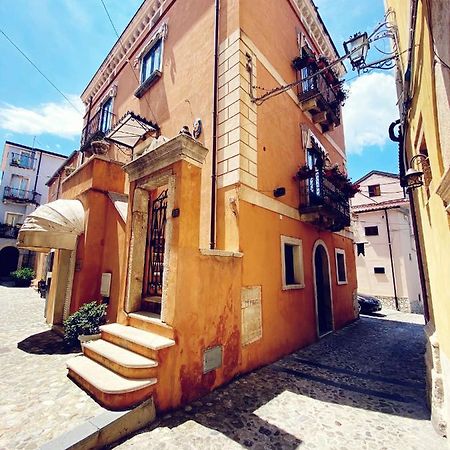 סן לוצ'ידו Caterina House Nel Borgo Piu Bello D'Italia מראה חיצוני תמונה